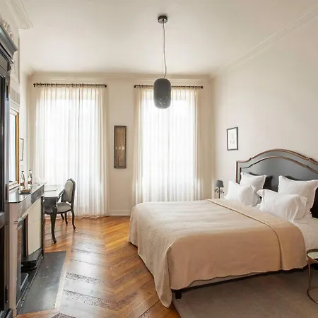 Hotel De La Villeon Tournon-sur-Rhone