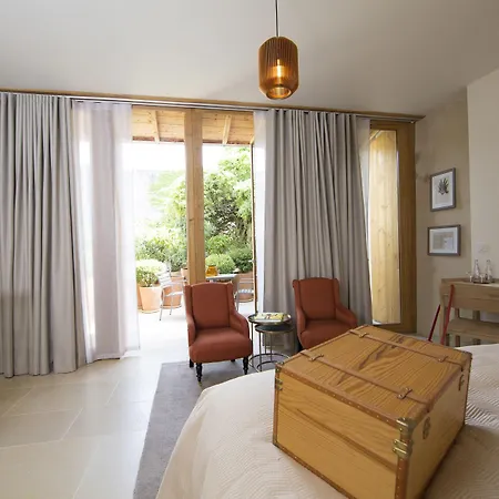 De La Villeon Hotel 4*